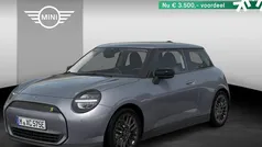 Zilver Nieuw 2025 Mini Cooper SE Essential Hatchback | € 33.085 (Super prijs)
