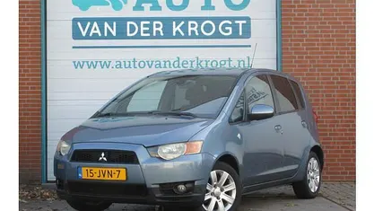 Blauw Gebruikt 2009 Mitsubishi Colt Edition Hatchback | € 3.995 (Eerlijke prijs)
