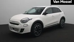 Gebruikt 2025 Fiat 600 La Prima SUV | € 31.620 (Eerlijke prijs)