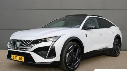 Occasion 2023 Peugeot 408 GTi Hatchback | € 33.395 (Eerlijke prijs)