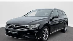 Zwart Gebruikt 2022 VW Passat Business Stationwagen | € 29.100 (Eerlijke prijs)