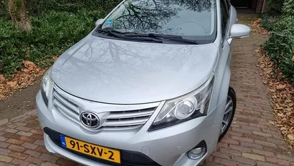 Grijs Gebruikt 2012 Toyota Avensis Business Edition Stationwagen | € 6.945 (Eerlijke prijs)