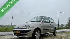 Grijs Gebruikt 2002 Fiat Seicento Hatchback | € 995 (Eerlijke prijs)