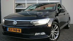 Zwart Gebruikt 2017 VW Passat Highline Sedan | € 12.900 (Goede deal)