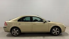 Geel, metallic lak Gebruikt 2006 Ford Mondeo Platinum Hatchback | € 999 (Super prijs)
