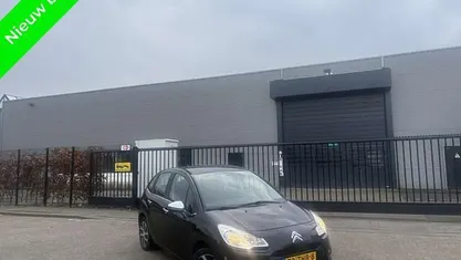 Zwart Occasion 2012 Citroën C3 Dynamique Hatchback | € 2.699 (Eerlijke prijs)