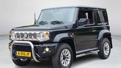 Zwart Gebruikt 2021 Suzuki Jimny SUV | € 38.980 (Eerlijke prijs)