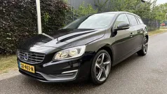Gebruikt 2015 Volvo V60 Momentum Stationwagen | € 7.499 (Eerlijke prijs)