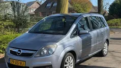 Grijs Gebruikt 2007 Opel Zafira MPV | € 3.950 (Eerlijke prijs)