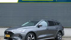Grijs Gebruikt 2024 Ford Focus ST-Line X Stationwagen | € 33.385 (Eerlijke prijs)