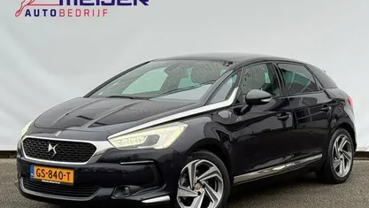 Blauw Gebruikt 2015 DS Automobiles DS5 Hatchback | € 14.980 (Eerlijke prijs)