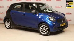 Blauw Gebruikt 2017 Smart ForFour Pure Hatchback | € 7.000 (Eerlijke prijs)