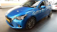 Blauw Gebruikt 2017 Mazda 2 Hatchback | € 12.950 (Eerlijke prijs)