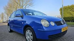Blauw Gebruikt 2002 VW Polo Highline Hatchback | € 1.399 (Eerlijke prijs)