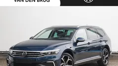 Blauw Gebruikt 2021 VW Passat Business Stationwagen | € 30.745 (Eerlijke prijs)