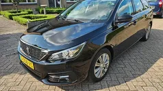 Zwart Gebruikt 2020 Peugeot 308 Allure Stationwagen | € 8.950 (Goede deal)