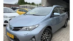 Blauw Gebruikt 2014 Toyota Auris Hatchback | € 9.750 (Eerlijke prijs)