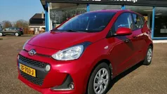 Rood Gebruikt 2019 Hyundai i10 Comfort Hatchback | € 9.850 (Eerlijke prijs)