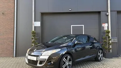 Zwart Occasion 2009 Renault Mégane Coupé Coupé | € 2.950 (Eerlijke prijs)