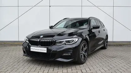 Zwart Gebruikt 2021 BMW 330 Executive Sedan | € 37.950 (Eerlijke prijs)