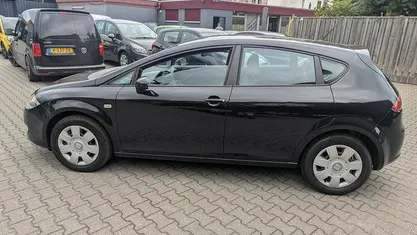 Gebruikt 2007 Seat Leon Reference Hatchback | € 1.799 (Eerlijke prijs)