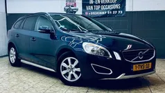 Blauw Gebruikt 2013 Volvo V60 Momentum Stationwagen | € 9.995 (Eerlijke prijs)