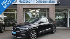 Zwart Gebruikt 2021 VW T-Roc Active SUV | € 20.940 (Eerlijke prijs)