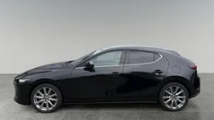Zwart Gebruikt 2020 Mazda 3 Comfort Hatchback | € 19.950 (Eerlijke prijs)