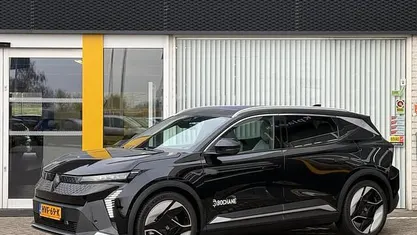 Occasion 2025 Renault Scenic E-Tech Iconic SUV | € 49.250 (Eerlijke prijs)