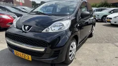 Zwart Gebruikt 2010 Peugeot 107 Hatchback | € 2.650 (Super prijs)