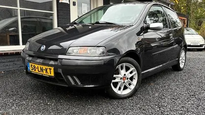 Occasion 2003 Fiat Punto Sport Hatchback | € 899 (Eerlijke prijs)