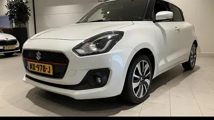 Gebruikt 2017 Suzuki Swift Hatchback | € 11.900 (Eerlijke prijs)
