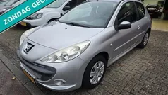 Grijs, metallic lak Gebruikt 2009 Peugeot 206+ Hatchback | € 2.650 (Eerlijke prijs)