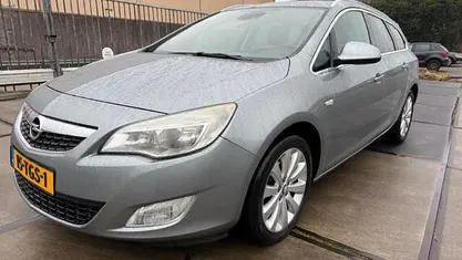 Gebruikt 2012 Opel Astra Cosmo Stationwagen | € 1.899 (Eerlijke prijs)
