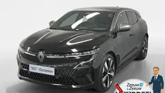 Zwart Gebruikt 2023 Renault Mégane Techno Hatchback | € 29.895 (Eerlijke prijs)