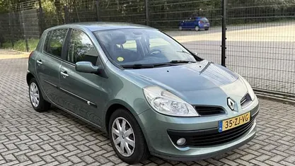 Occasion Renault Clio R.S. Dynamique 101 PK (74 kW) 2008 Hatchback