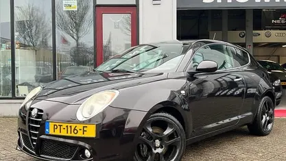 Zwart Occasion 2009 Alfa Romeo MiTo Distinctive Hatchback | € 3.950 (Eerlijke prijs)