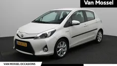 Gebruikt 2014 Toyota Yaris Hybrid Hatchback | € 10.900 (Eerlijke prijs)