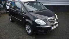 Zwart Gebruikt 2010 Lancia Musa S MPV | € 3.750 (Eerlijke prijs)