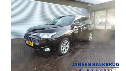 Occasion 2013 Mitsubishi Outlander P-HEV Instyle SUV | € 7.385 (Super prijs)