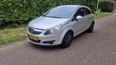 Gebruikt 2010 Opel Corsa Edition Hatchback | € 2.299 (Eerlijke prijs)