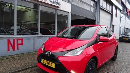 Occasion Toyota Aygo X-play 69 PK (50 kW) 2015 Hatchback
