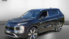 Zwart Nieuw 2025 Mitsubishi Outlander Instyle SUV | € 62.390 (Eerlijke prijs)