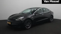 Zwart Gebruikt 2020 Tesla Model 3 Standard Range Sedan | € 21.395 (Eerlijke prijs)