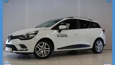 Wit Gebruikt 2020 Renault Clio GrandTour Zen Stationwagen | € 12.449 (Eerlijke prijs)