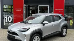 Zilver, metallic lak Gebruikt 2023 Toyota Yaris Cross Active SUV | € 23.400 (Super prijs)