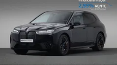 Saphirschwarz metallic (donker zwart metallic) Gebruikt 2024 BMW iX Comfort Edition SUV | € 78.880 (Eerlijke prijs)