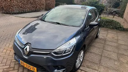 Occasion Renault Clio IV LIMITED 90 PK (66 kW) 2017 Hatchback