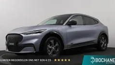 Zwart Gebruikt 2021 Ford Mustang Mach-E SUV | € 29.695 (Eerlijke prijs)