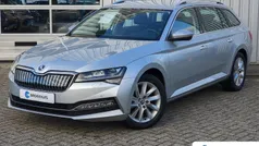 Grijs Gebruikt 2021 Skoda Superb Style Stationwagen | € 26.895 (Eerlijke prijs)